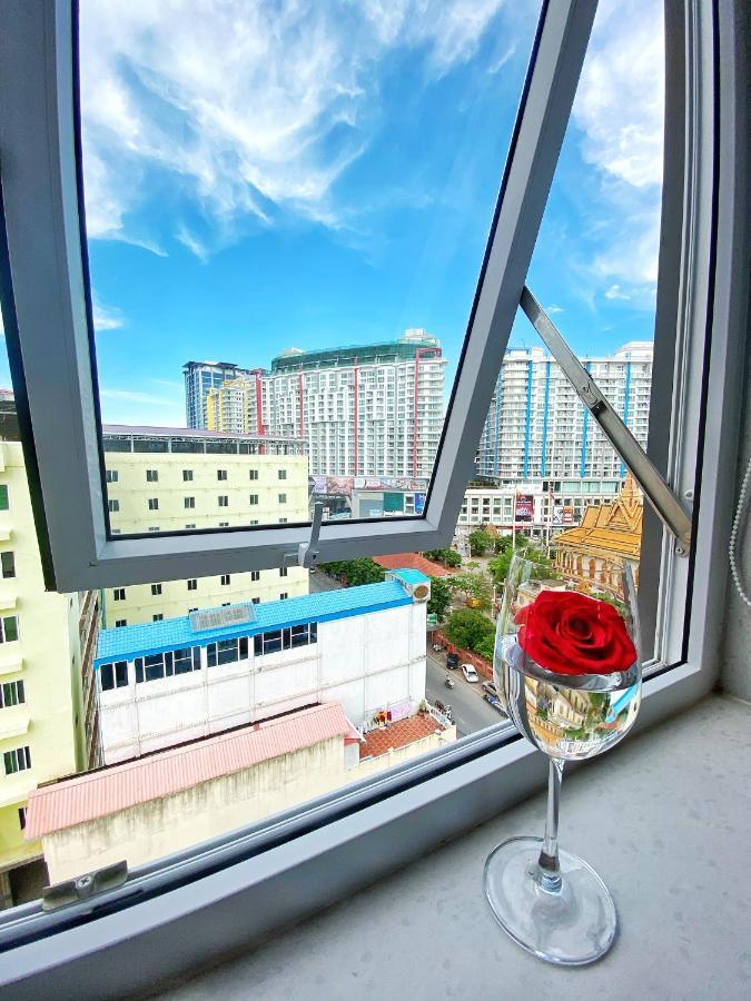 Yunfan Hotel Phnom Penh Esterno foto