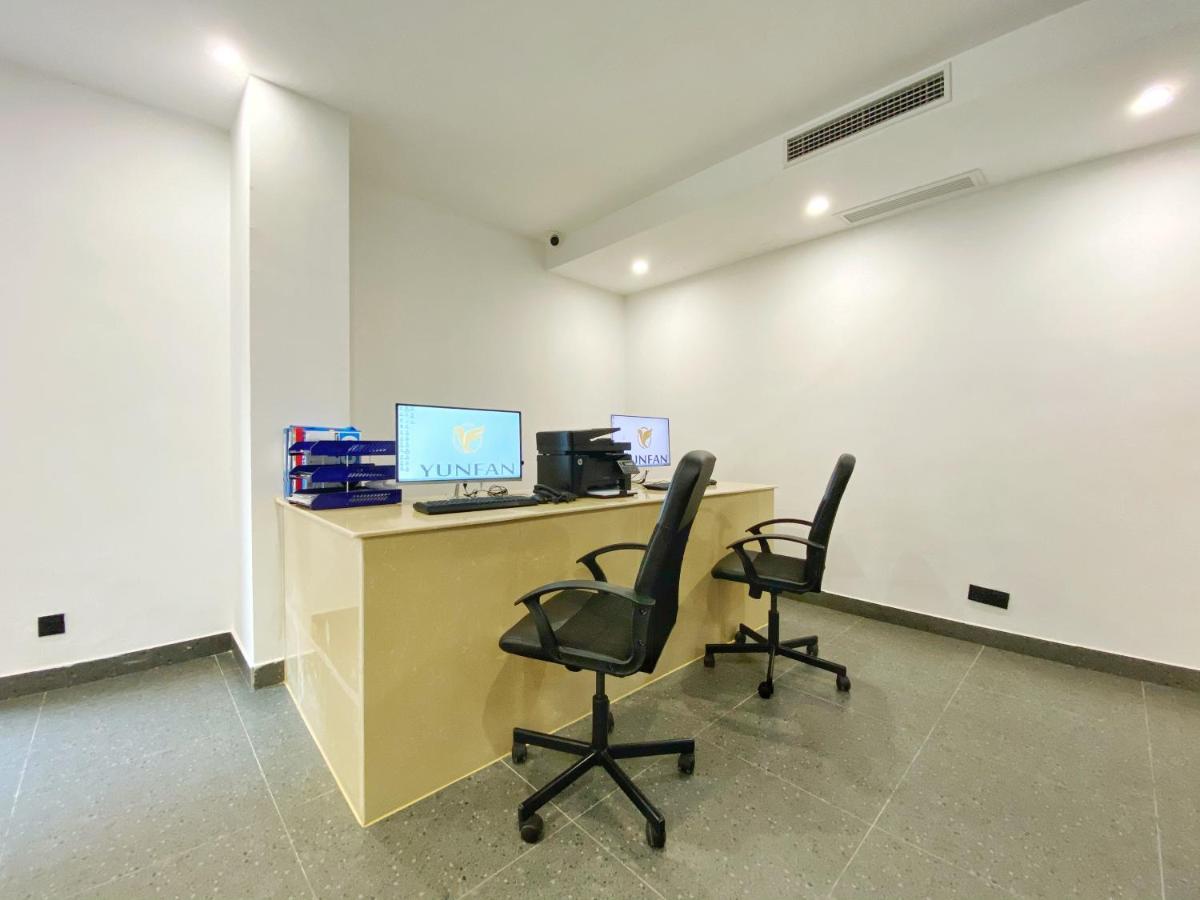 Yunfan Hotel Phnom Penh Esterno foto