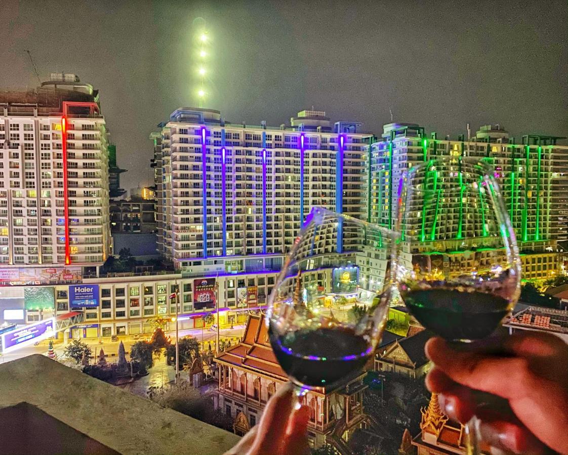 Yunfan Hotel Phnom Penh Esterno foto