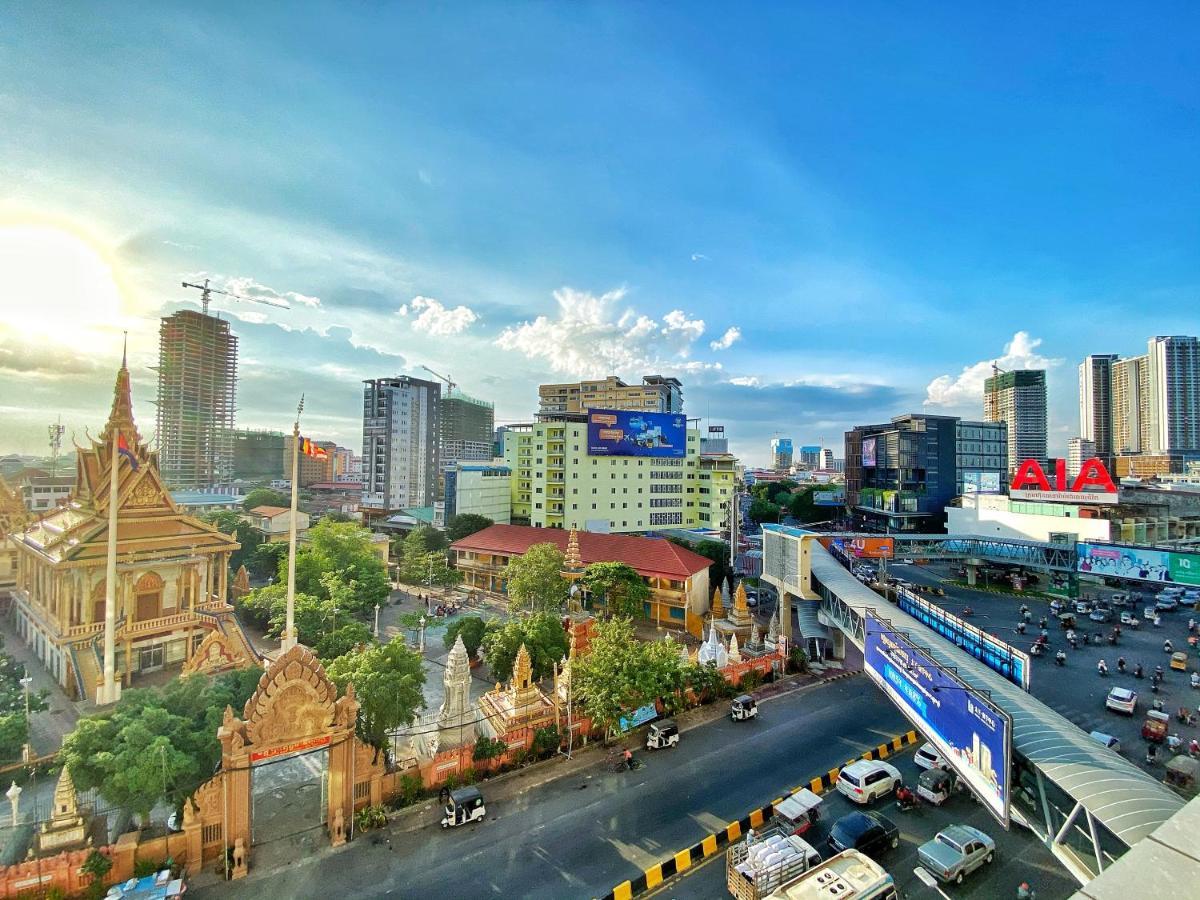 Yunfan Hotel Phnom Penh Esterno foto